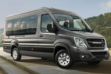 17 Seater Urbania Traveller